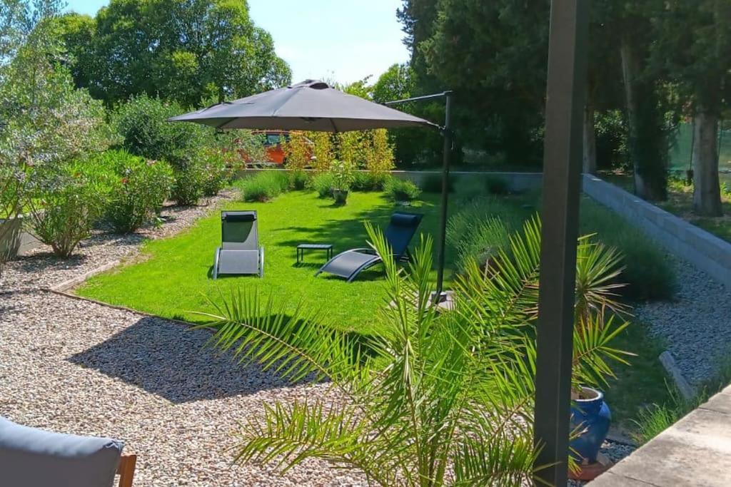Gite Cosy Au Coeur Du Luberon Lagnes Zewnętrze zdjęcie