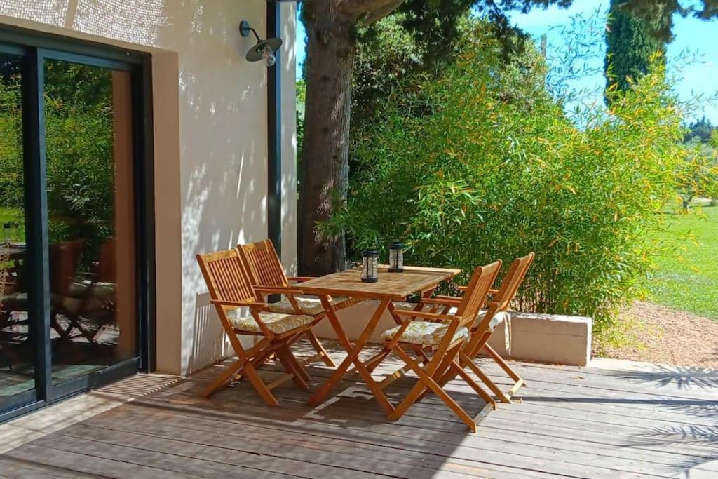 Gite Cosy Au Coeur Du Luberon Lagnes Zewnętrze zdjęcie